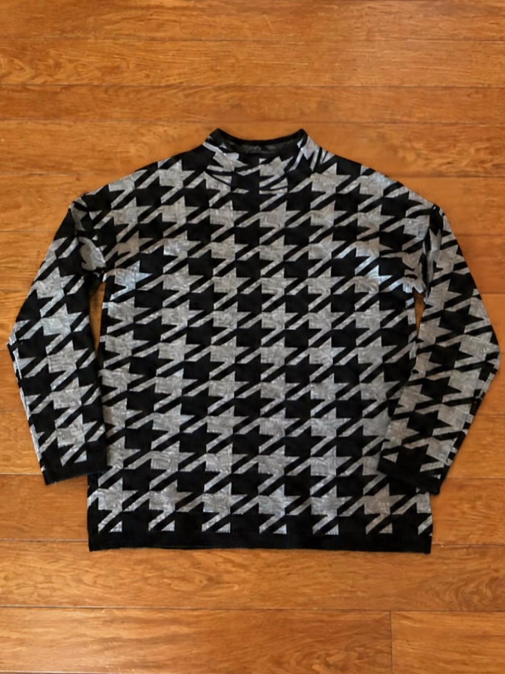 NWT Houndstooth Sweater Size S